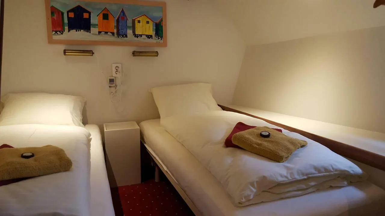 Hotel Botel Liza Marleen Amsterdam